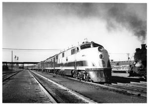 Flying Crow train in Texarkana