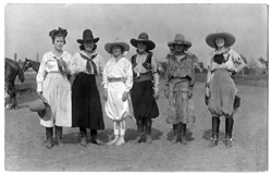 Fox Hastings, Bea Kirnan, Ruth Roach, Lorena Trickey, and Prairie Rose Henderson, c. 1920